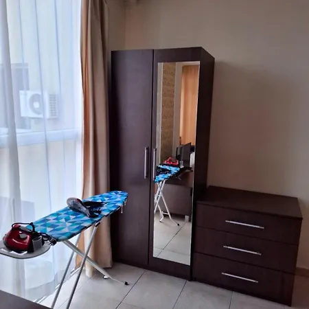 Deluxe In Sunny ساني بيتش